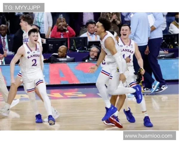 2020年杜克大学与北卡大学篮球对决精彩回顾与赛后分析